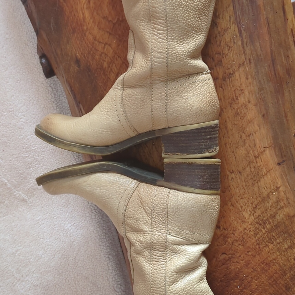 Lucky Brand Hybidcus Beige Pebbled Leather Tall Riding Boots - Picture 6 of 11